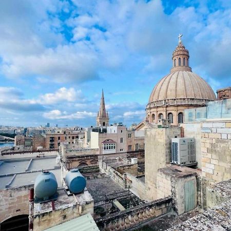 Deluxe One Bedroom Apartment 10 Meters From Valletta Center Екстер'єр фото